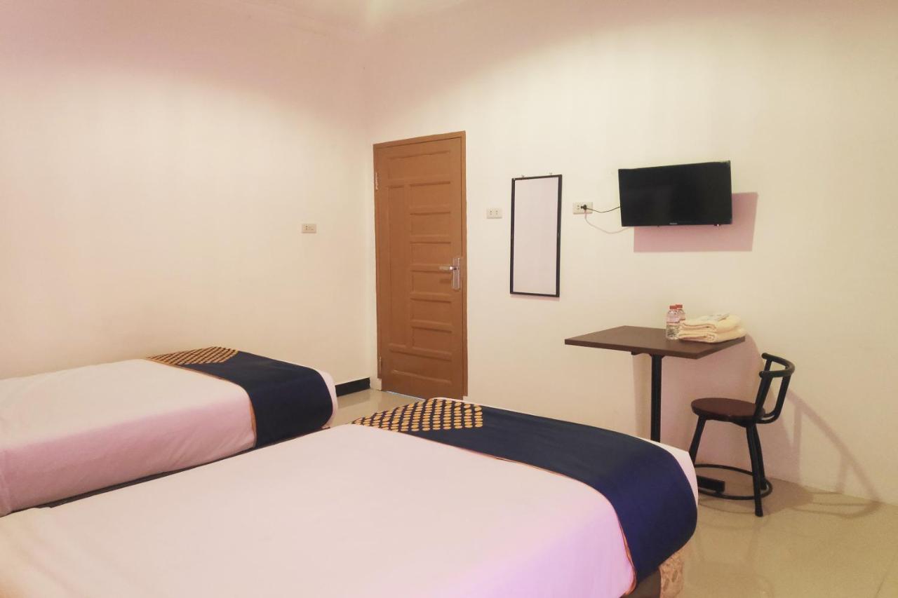 Oyo 2220 Pink'S Guest House Tarutung Zewnętrze zdjęcie